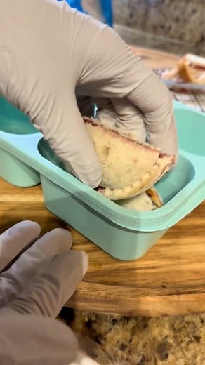 #fypageシ #explorepage #sahmlife #sahm #momvlogger #shortsreels #contentcreator #life #relatable #motherhood | Dacia Desiree