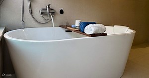 Ulike Spa Premium Private Korean Body Scrub Woman only - Klook Singapore