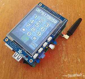 Cum arata primul smartphone bazat pe Raspberry Pi, construit cu 158 dolari