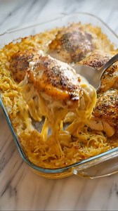 Forgotten Chicken and Rice Casserole Ingredients: 2 cups cooked chicken, shredded or diced (rotisserie works great) 1½ cups uncooked long‑grain white rice 1 small onion, finely chopped 1 cup frozen peas and carrots (optional) 2½ cups chicken broth 1 (10.5 oz) can cream of chicken soup ½ cup sour cream or Greek yogurt 1 teaspoon garlic powder 1 teaspoon onion powder ½ teaspoon salt ½ teaspoon black pepper 1 cup shredded cheddar cheese (plus extra for topping) 2 tablespoons butter, cut into small 