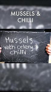 Mussels & Chilli #Streetfood #Foodlovers #recipe #cake #Homemade #Lunch #Delicious #Foodlove #FoodBlog #Foodoftheday #Vegan #Foodblogger #Yummy #shorts #Dinner #lifehacks #viralreels #viralshorts #Foodpics | Luis Lesag Ramsy FanPage