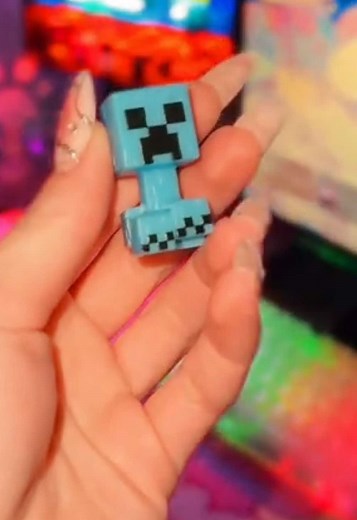 Minecraft Kinder Joy Egg Unboxing