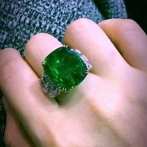 14K views · 787 reactions | ေႂကြ | Emerald Boutique House | Facebook