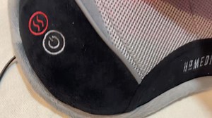 2.6K views · 18 reactions | ខ្នើយម៉ាស្សារ Homedics Pillow Massager ♨️ក្តៅ ឈ្លី រំញ័រ ម៉ាស្សារខ្នង ករ ដៃ ស្មារ ... | AU Surplus | Facebook