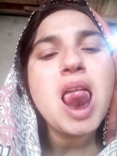 Hot aunty boobs showing to lover sexy