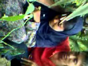 bangladeshi girl kiss in garden