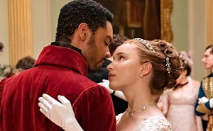 Bridgerton: el video del ensayo de baile entre Regé-Jean Page y Phoebe Dynevor que es furor