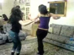 Iran girl good dans.3gp