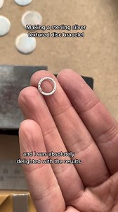 Not sure what to do with your Fretz Hammer? Try this Textured Bracelet project ➡️➡️➡️➡️➡️➡️ https://bit.ly/49FDqE3 | Cooksongold
