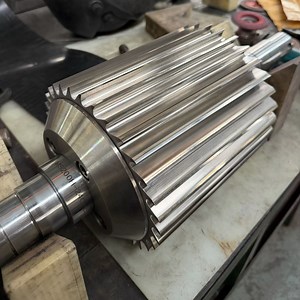 [Hot Item] High-Toughness Internal Rotary Blade/ Cutting Knife for Industrial Pelletizer Units