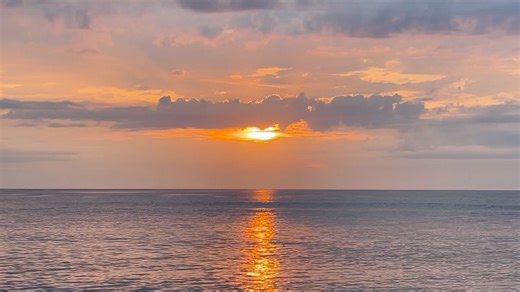 OBX Sunrise Nags Head NC June 5, 2024 72 degrees At the end you can see that sometimes the wave wins 6:02 am @obx_sunrise | OBX Sunrise