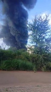 🔥 Factory on Fire - Atteridgeville, Gauteng 04 January 2025 - 17h10 A large fire has broken out a brewery on Maunde Street, Atteridgeville. Emergency services are on scene. Please avoid the area and use alternate routes until the scene is cleared. Gauteng Provincial JOC A Gauteng Police Board initiative #SaferCity | Suburban Control Centre