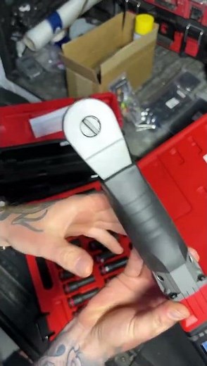 Delivers Torque Accuracy Up To +/- 2%. M12 FUEL™ 3/8" Digital Torque Wrench.📽 ‪@KrugerConstruction‬