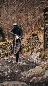 @paulboltsenduro já é embaixador da MITAS há vários anos e estamos sempre entusiasmados por testar os pneus mitas com ele 🫶🔥. Portanto, um grande shutout e obrigado a Paul Bolton por terem levado estes Mitas 𝗧𝗘𝗥𝗥𝗔 𝗙𝗥𝗖𝗘-𝗘𝗘𝗙 apresentam as suas incríveis capacidades! 🏍️💨 📸 @denisjanezic | Garage Motores - Motoshow Angola