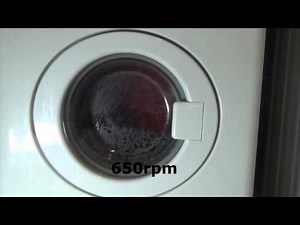 Zanussi Compact ZWC1300 : Synthetics Quick : Final spin 900rpm (pt 7 of 7)