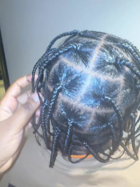 Very mindful,teen braider #beginnerbraider #teenbraider #fyp #viral #braids #braider #ontariobraider #braidsinontario #foryoupage