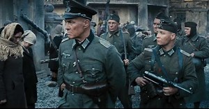 Veteráni ich nedokázali sledovať. Toto je 14 najlepších filmov o druhej svetovej vojne, z ktorých ťa zamrazí