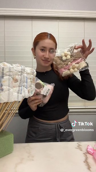 DIY Baby Girl Diaper Bouquet Tutorial