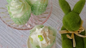Spring cupcakes are in full bloom at Dolce! Try one of our new flavors "Shamrock Shake" and "Cereal Milk" the next time you swing by the shop! #springcupcakes #stpatricksdaycupcakes #eastercupcakes | Dolce Bakeshop | Facebook