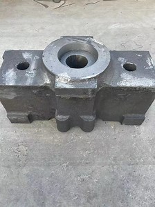 [Hot Item] Mining Machinery Processing Equipment Casting Steel Beam in Rotary Crusher