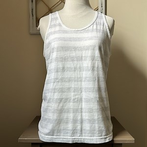 American apparel women’s tank top size extra small