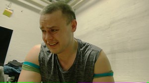 Efter nederlaget til DPW light heavyweight champion Leeloo var Kristian Kardio rystet og opgivende! Hvad skal der dog ske med den erfarne wrestler, og er Kardio allerede gået sukkerkold? | Dansk Pro Wrestling ApS