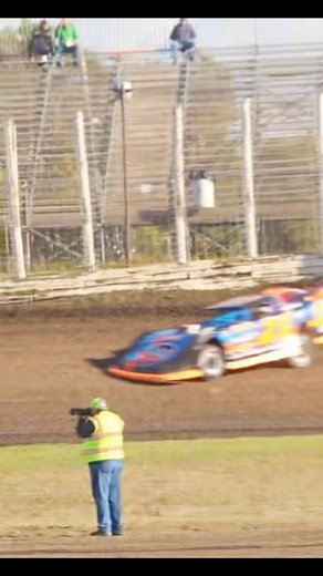 Catch Dustin in action this Friday night at River Cities Speedway and Saturday night at Norman County Raceway with the World of Outlaws Late Model Series!! #gofastturnleft #worldofoutlaws | Strand Racing