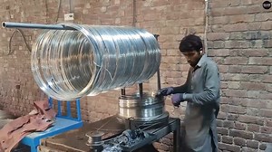 ♻️ Aluminum Tin Can Recycling Process | বর্জ্য নয়, এটা আসলে সম্পদ আপনি কি জানেন— একটা ব্যবহার করা Aluminum Tin Can আবার নতুন ক্যান হয়ে ফিরে আসতে পারে মাত্র ৬–৮ সপ্তাহের মধ্যে? 👉 প্রক্রিয়াটা সংক্ষেপে এমনঃ 🔹 সংগ্রহ (Collection) 🔹 বাছাই (Sorting) 🔹 ধোয়া ও কুচি করা (Cleaning & Shredding) 🔹 গলানো (Melting) 🔹 নতুন শিট / ক্যান তৈরি (Re-manufacturing) 📌 সবচেয়ে বড় বিষয়— ✅ Aluminum বারবার রিসাইকেল করা যায় ✅ গুণগত মান নষ্ট হয় না ✅ নতুন ক্যান তৈরির তুলনায় ৯৫% কম এনার্জি লাগে বাংলাদেশে প্রতিদিন হাজার