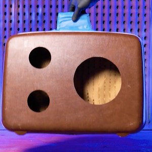 68K views · 183 reactions | Turning junk into a DIY retro boombox | 5-Minute Crafts Men | Facebook