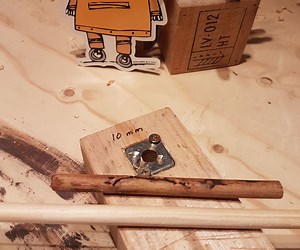 Simple Dowel Maker Jig