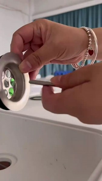 4FT Folding Ice Tables for Parties with Drain, Deep Ice Cooler Table w/Matching Skirt, Powder Coated Metal Leg, Outdoor Ice Bin Table, Patio Ice Table for Wedding, Tailgating, Camping