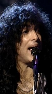 KISS "Comin' Home" #KISS #TheKissinTime #MTVUnplugged #CominHome #KISStory | The Kissin' Time