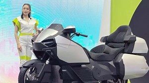 បន្តិចទៀតមកដល់កម្ពុជាហើយ សាកថ្មម្តងជិះបានរហូតដល់៧២០គីឡូម៉ែត្រ | Cambodia Daily