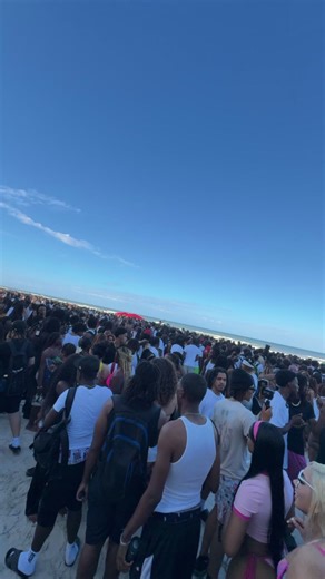 Overly Loaded Beach Day in Daytona
