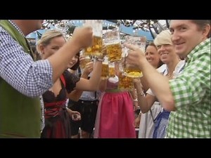 Germans raise a glass to Oktoberfest in Munich