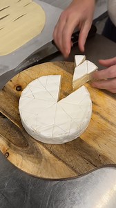 14K views · 48 reactions | Snowflake Baked Brie! Brie-lliant snowflake appetizer ❄️燎 | Chefclub GruB | Facebook