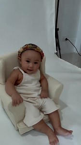 Sitter session with this super cute little girl | Bibs and Smile Studio