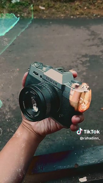 Fujifilm X-TRANS II Recipe: Vintage Cinematic Photography Tips