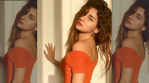 Siddharth Nigam’s Rumoured GF Avneet Kaur Looks Sizzling As She Paints The Town Orange; Calls It A Vibe | SpotboyE