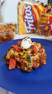 Fritos Chili Pie #fritos #pie #chili #yum #classic #partyfood #potluck #delicious #easy #quick ##american #wlit #welikeittoo #partyfood #yummy | We like it too | Facebook