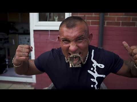 Małolat K2 - Nie szukaj Mnie feat En-chi&DamianoRejon &Kampsej&GloBuZ(prod: Flezbeats)Official Video