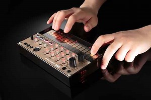 Korg Volca Keys Polyphonic (Paraphonic) Demo