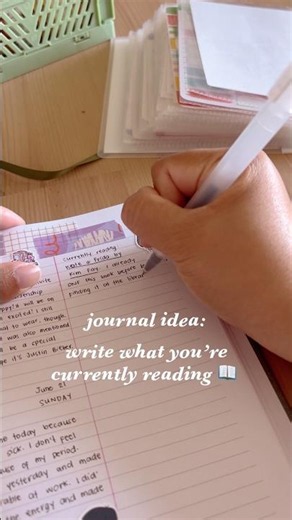 journal prompt: what are you currently reading? 📖 #journaling #journalwithme #stationery