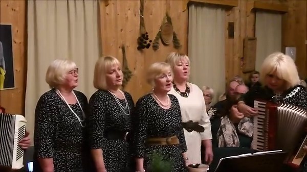 24K views · 427 reactions | Respublikinis dainos ir muzikos vakaras „Mano mamos dainos“ Betygaloje Finalinė daina „Kaip gi gražus,gražus rūtelių darželis“ | Alio, Raseiniai | Facebook