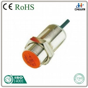 [Hot Item] High Precision 10mm PNP Inductive Sensor for Automation Solutions