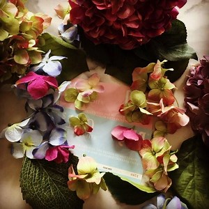 Giving. #give #voucher #nzmaternity #instore #onlineshopping #thankyou #thatsdarling #eggmaternity Egg Maternity World | Egg Maternity | Facebook