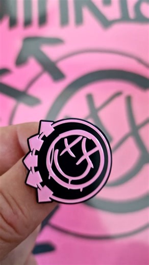 35 reactions | blink-182 Pin Badge available very soon www.punkpinbadges.com | Punk Pin Badges | Facebook