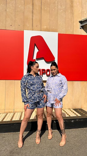 Σήμερα στην εκπομπή @meagapichristiana στον @alphatvcyprus φτιάξαμε μια τέλεια συνταγή και απολαύσαμε το απόλυτο glam! Ευχαριστούμε @hairstoryyy και @senora_la_boutique! ✨ #alphatv #meagapixristiana #behindthescenes #thefellatwins #onsetvibes #tvshoot #twins #sisters #foodlovers #hairstory #senoralaboutique | The Fella Twins