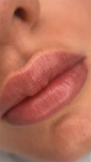 Brow Bar | Microblading | Phibrow on Instagram: "Yes, we are just a little obsessed with these HEALED results on this beauty. Healed work shows our clients real expectations and a look into realistic expectations."