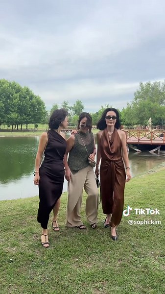 Las Reinas y Sus Outfits: Estilo Sin Planear